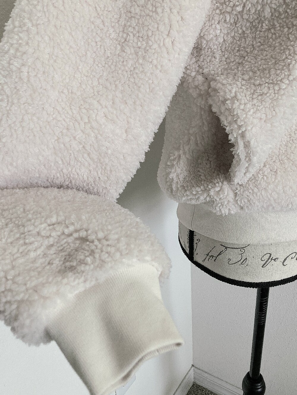 Beyond Yoga Adventure Faux Shearling Hoodie Sherpa Jacket XS Casual Athleisure - Picture 8 of 17
